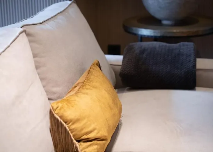 Luxury Marina Loft Apartment